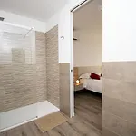 Modern 4-bedroom With Pool In ヴィラ Ližnjan