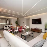 ヴィラ Modern 4-bedroom With Pool In Ližnjan