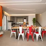 Modern 4-bedroom With Pool In * Ližnjan