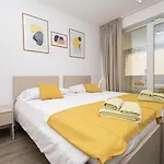 ヴィラ Modern 4-bedroom With Pool In Ližnjan